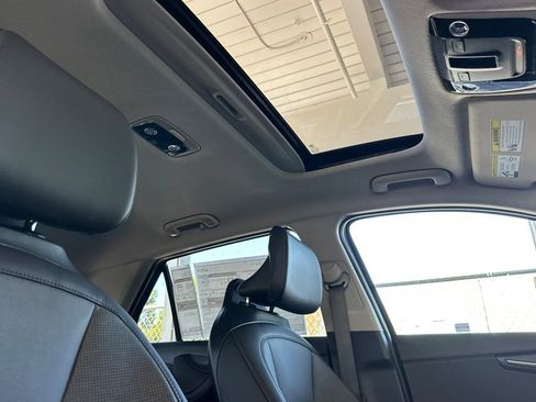 New 2025 Kia Niro SX image 13