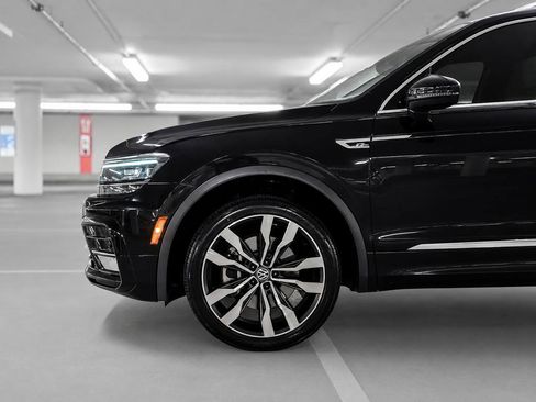 Used 2021 Volkswagen Tiguan SEL Premium R-Line AWD/4WD image 14