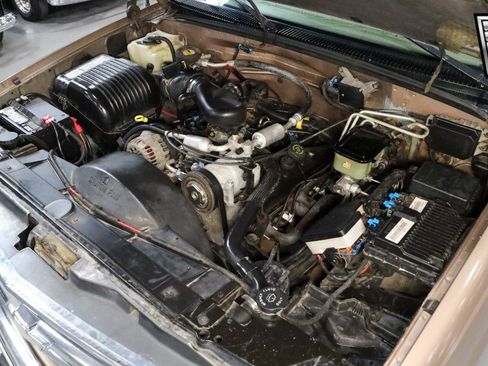 Used 1997 Chevrolet Silverado 3500 2WD Crew Cab w/ Convenience Pkg image 15