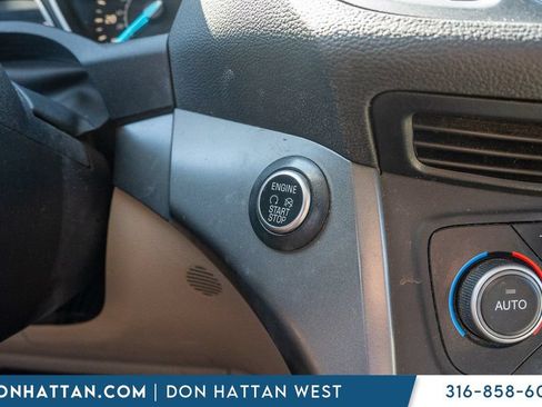 Used 2019 Ford Escape SE FWD image 12