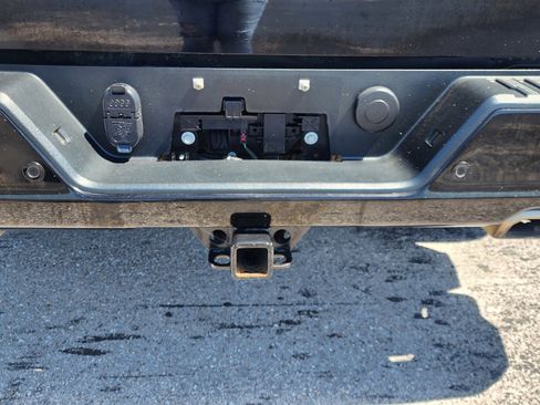 Used 2019 Chevrolet Silverado 1500 High Country image 10