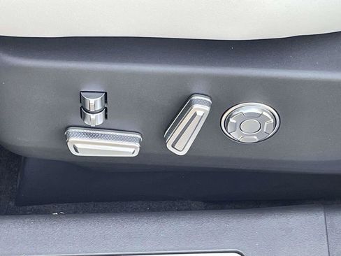 New 2026 Lincoln Nautilus Reserve image 14