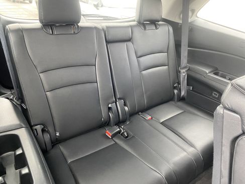 Used 2017 Honda Pilot Touring image 20