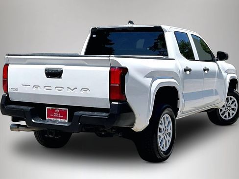Used 2024 Toyota Tacoma SR RWD image 5