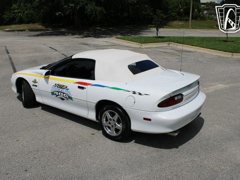 Used 1997 Chevrolet Camaro Z28 image 7