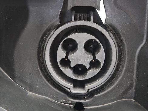 Used 2023 Jeep Grand Cherokee 4WD 4xe image 37