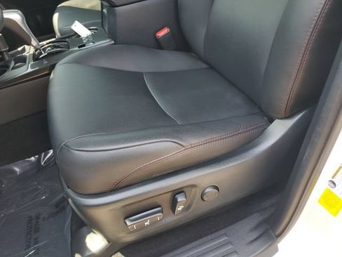 Used 2023 Toyota 4Runner TRD Off-Road Premium w/ Moonroof Package AWD/4WD image 20
