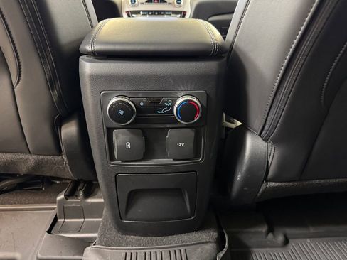 Used 2023 Ford Explorer XLT w/ Equipment Group 202A image 18