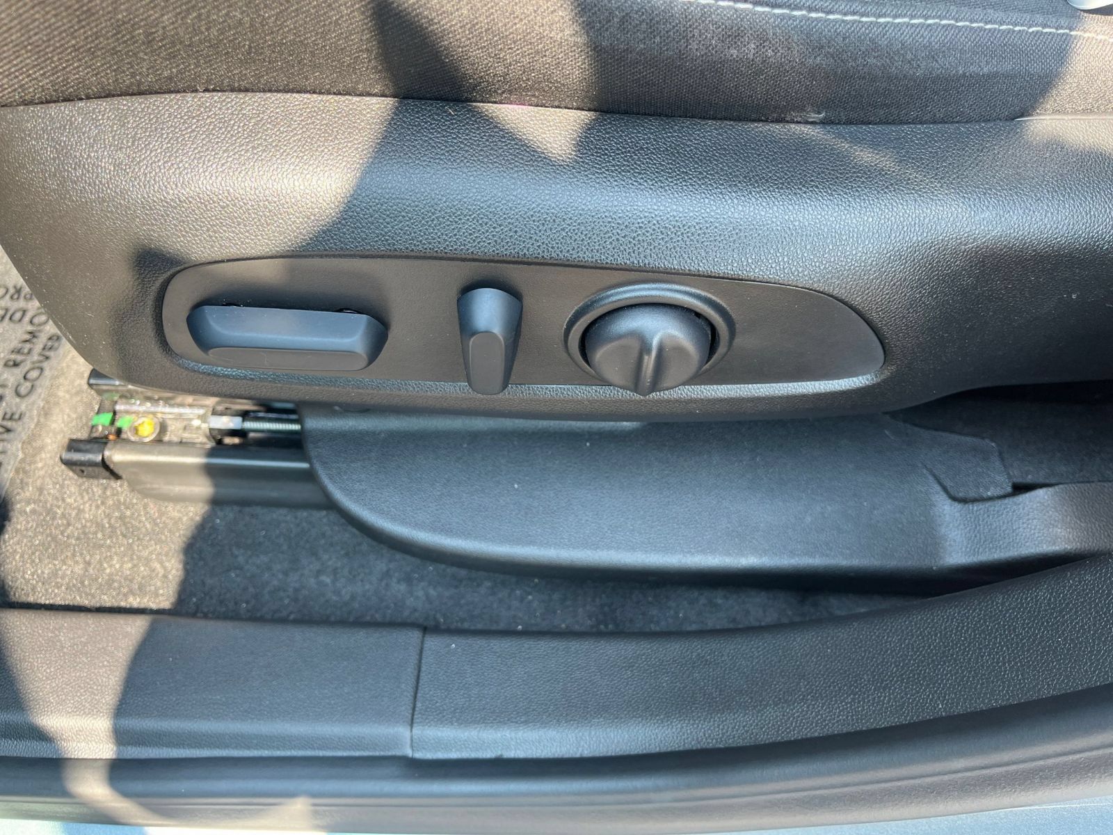 Used 2025 Chevrolet Blazer LT FWD image 21