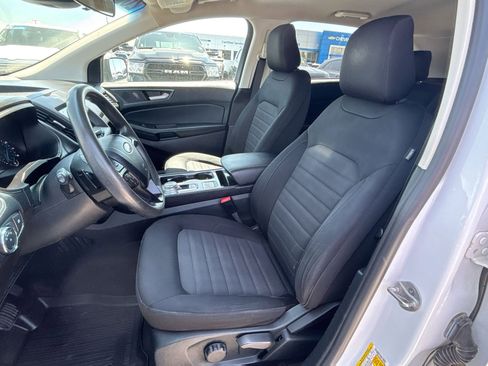 Used 2020 Ford Edge SE image 42