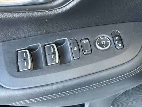 Certified 2024 Honda HR-V EX-L image 16
