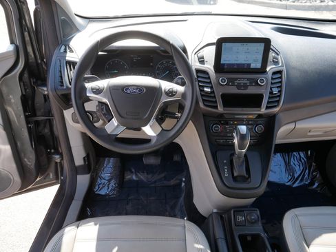 Used 2022 Ford Transit Connect XLT FWD image 22