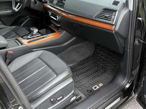 Used 2021 Audi Q5 e Premium Plus w/ Premium Plus Package AWD/4WD image 12