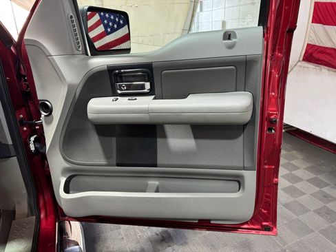 Used 2007 Ford F150 XLT image 12