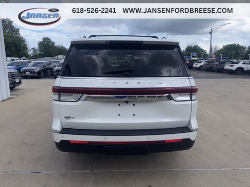 Used 2023 Lincoln Navigator Reserve AWD/4WD image 6