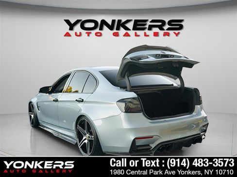 Used 2017 BMW M3 image 5