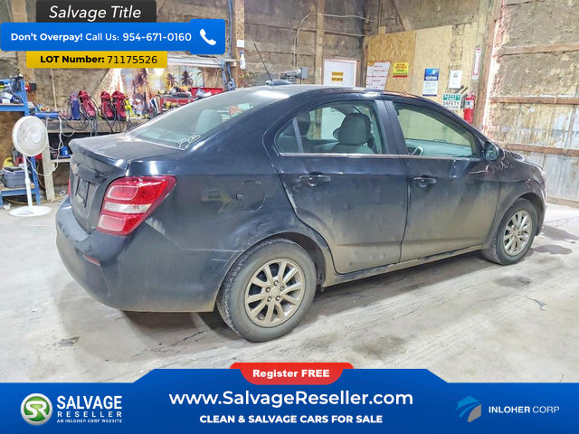 Used 2018 Chevrolet Sonic LT w/ Convenience Package FWD image 4