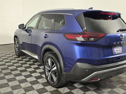 Used 2023 Nissan Rogue SL w/ SL Premium Package image 6