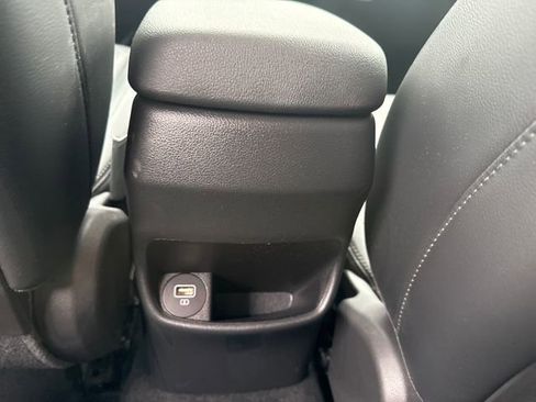 Used 2023 Hyundai Kona Limited AWD/4WD image 22