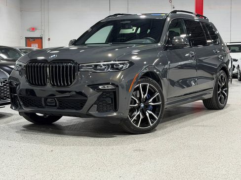 Used 2022 BMW X7 xDrive40i w/ M Sport Package image 2