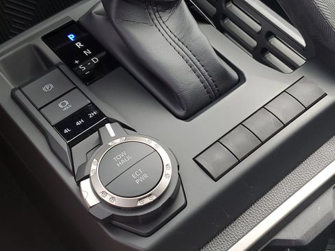 New 2026 Toyota Tacoma SR5 AWD/4WD image 30