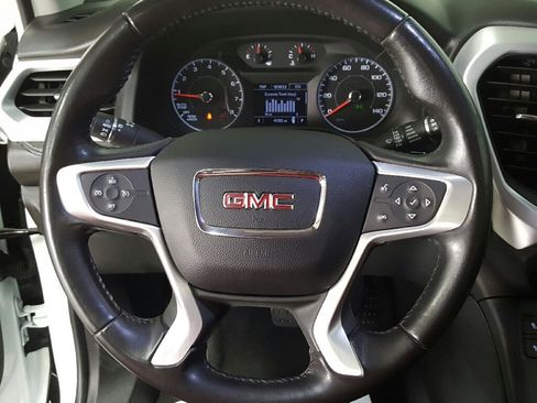 Used 2019 GMC Acadia SLE image 10