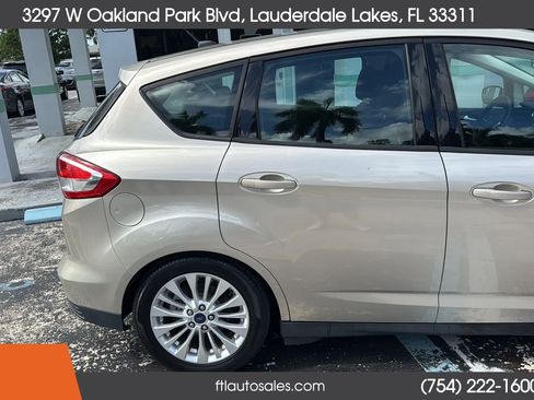 Used 2017 Ford C-MAX Energi SE FWD image 13
