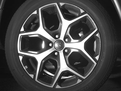 Used 2025 Jeep Compass Limited image 15