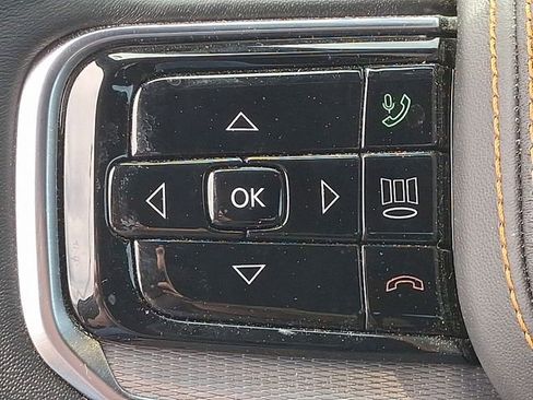 Used 2023 Jeep Grand Wagoneer Series III AWD/4WD image 21