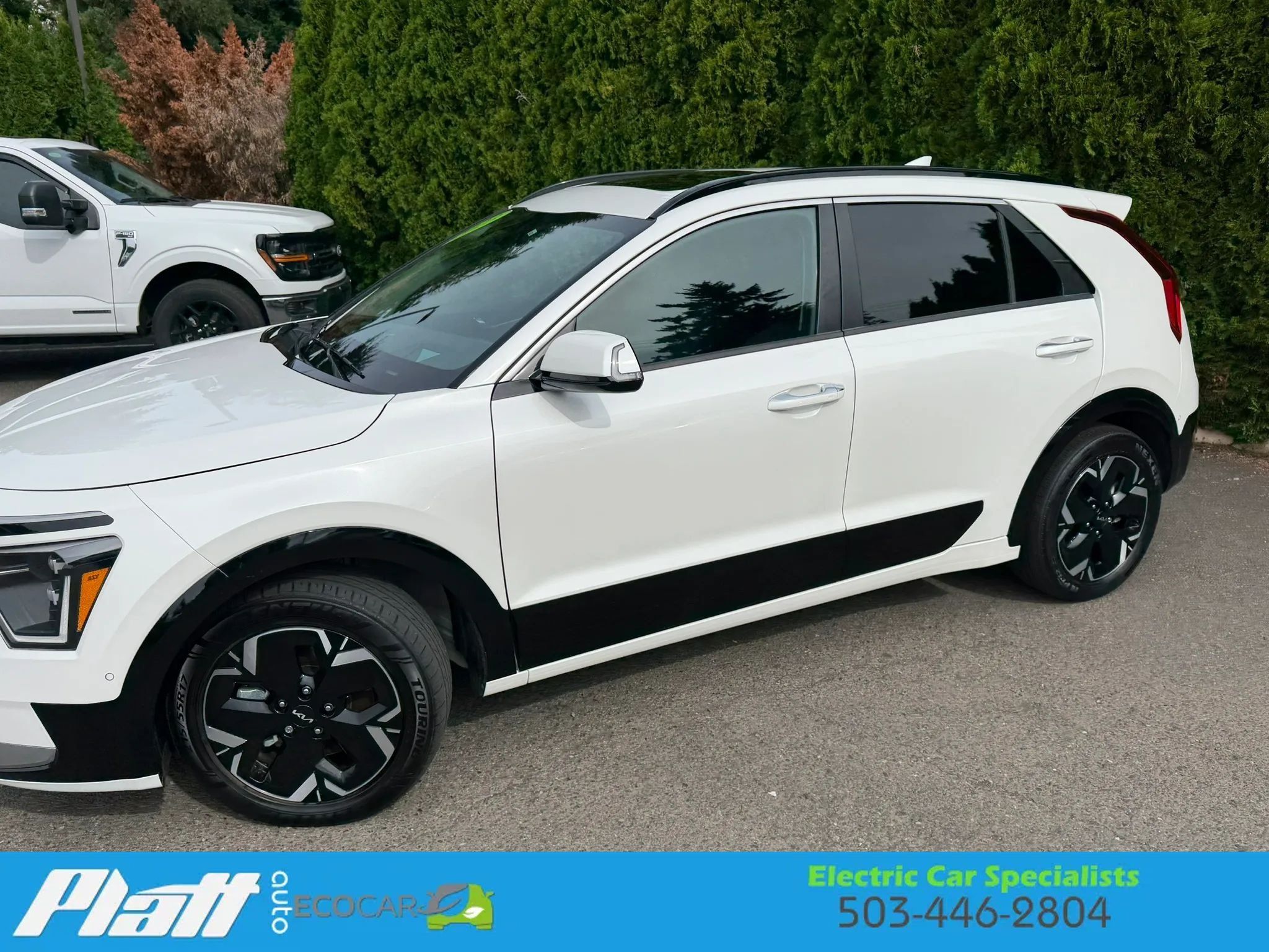 Used 2023 Kia Niro Wave FWD image 4