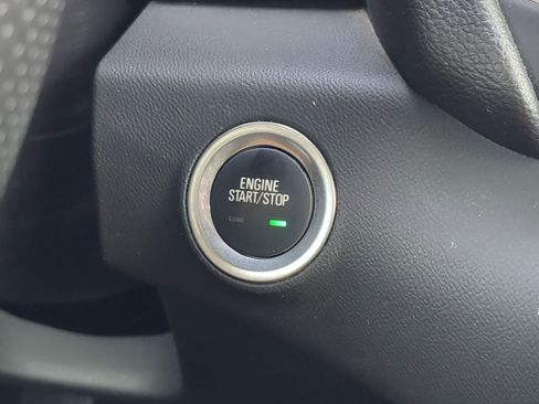 Used 2024 GMC Terrain SLE image 21