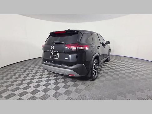 Used 2021 Nissan Rogue SV FWD image 40
