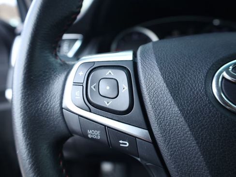 Used 2017 Toyota Camry SE image 27