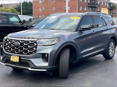 Certified 2026 Ford Explorer Platinum AWD/4WD image 11