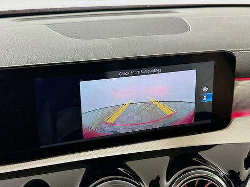 Used 2021 Mercedes-Benz CLA 250 image 23