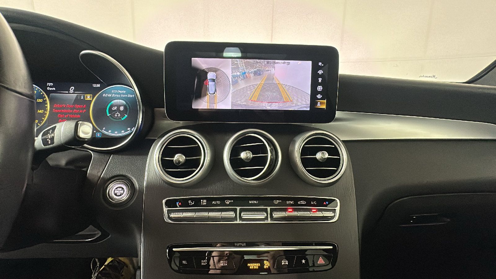 Used 2022 Mercedes-Benz GLC 300 4MATIC image 26