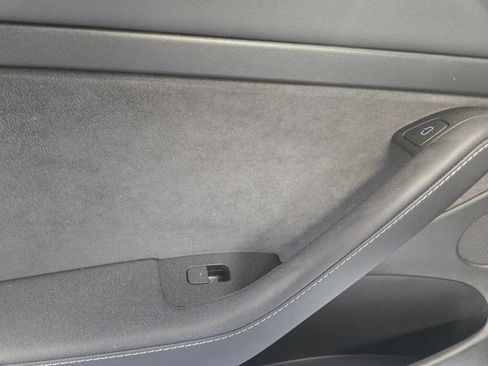 Used 2023 Tesla Model 3 Standard Range RWD image 11