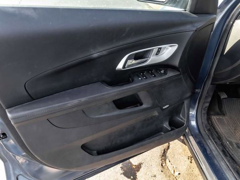 Used 2017 Chevrolet Equinox LT w/ Convenience Package image 9