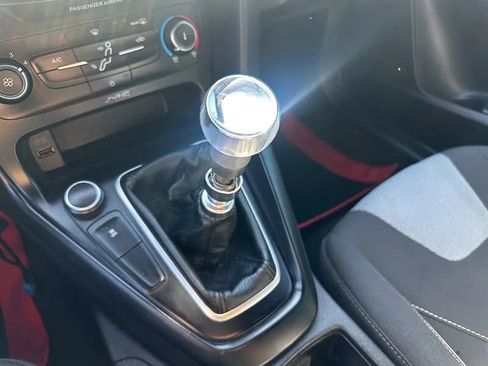 Used 2016 Ford Focus ST FWD image 18