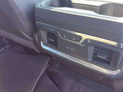 Used 2022 Chevrolet Silverado 1500 LTZ w/ LTZ Premium Package image 18