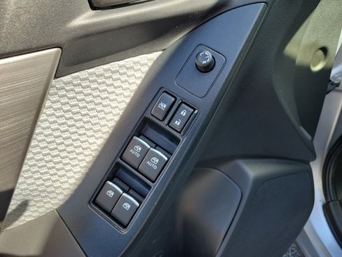 Used 2017 Subaru Forester 2.5i Premium w/ Popular Package #2A image 20