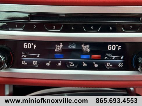 Used 2019 BMW 750i w/ Executive Package image 26