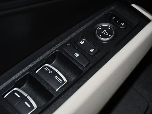 Certified 2025 Honda Accord SE image 33