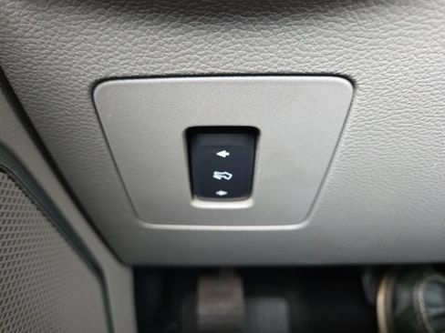Used 2015 Ford F150 Lariat w/ Equipment Group 502A Luxury AWD/4WD image 68