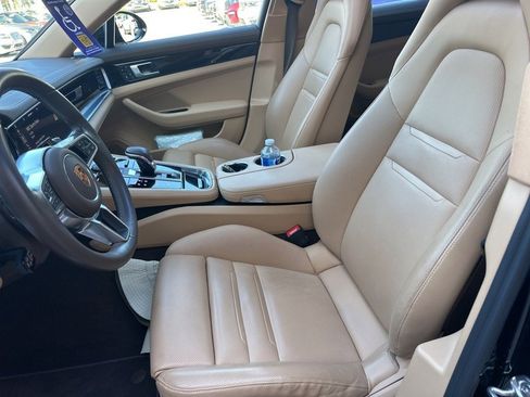 Used 2018 Porsche Panamera 4S image 14