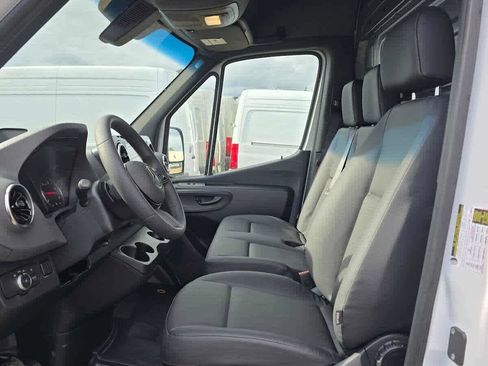 New 2026 Mercedes-Benz Sprinter 2500 image 21