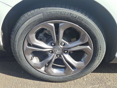 Used 2024 Honda Accord EX image 9