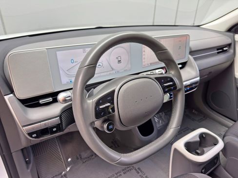 Used 2024 Hyundai Ioniq 5 SE image 12