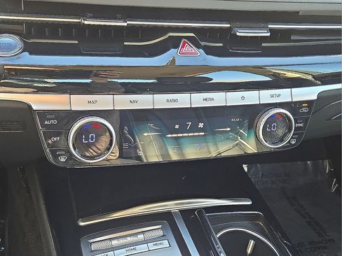 Used 2023 Genesis G80 2.5T image 27