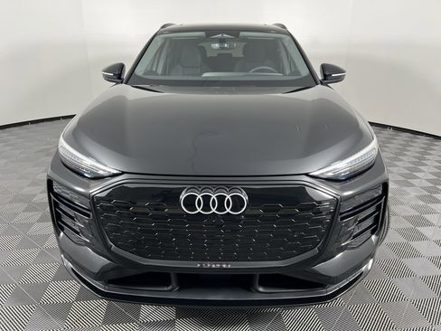 Used 2025 Audi Q6 e-tron Premium Plus AWD/4WD image 5